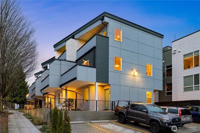 $859,950 | 105 Northwest 39th Street, Seattle, WA 98107