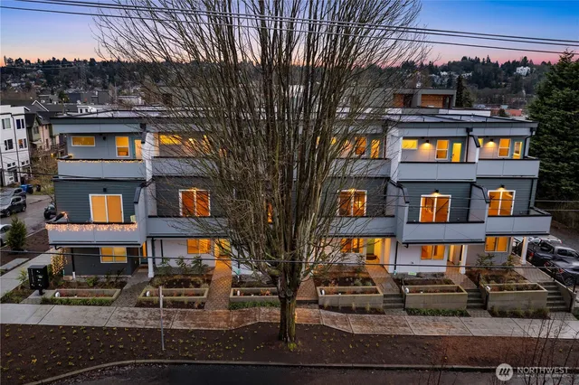 $859,950 | 105 Northwest 39th Street, Seattle, WA 98107