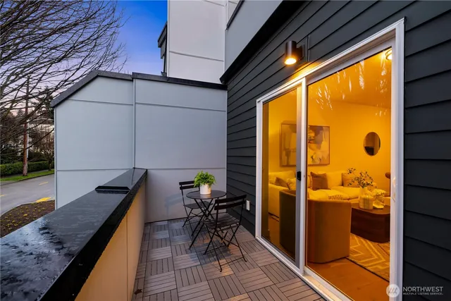 $859,950 | 105 Northwest 39th Street, Seattle, WA 98107