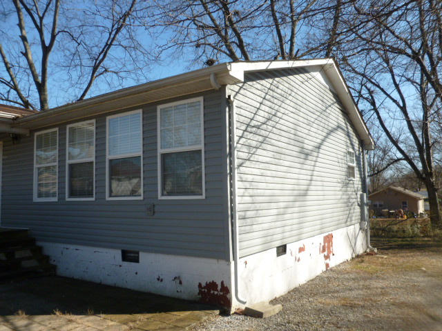 147 West Howe Street Alcoa, TN 37701 - Photo 2 of 11 RightSide