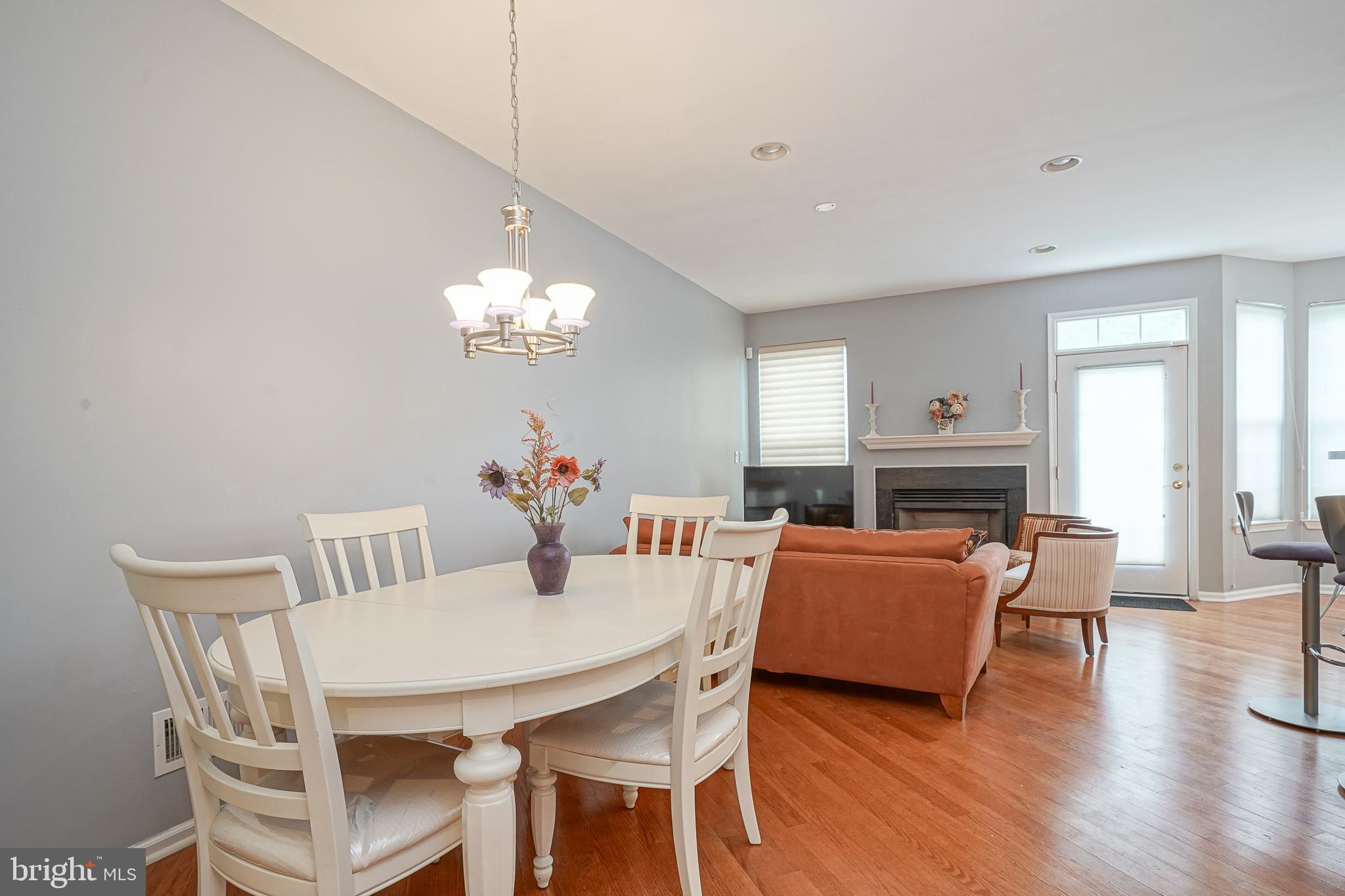 311 Lisa Way Cinnaminson, NJ 08077 - Photo 4 of 31 Dining Room View