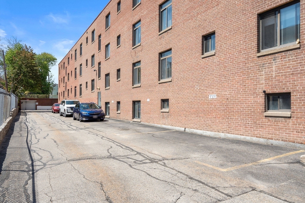 10 Ashland Street, Unit 2L Worcester, MA 01609 - Photo 19 of 22