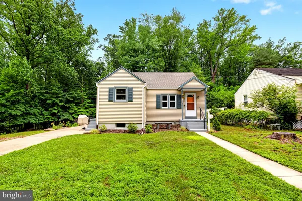 $315,000 | 164 Silver Lake Drive, Clementon, NJ 08021