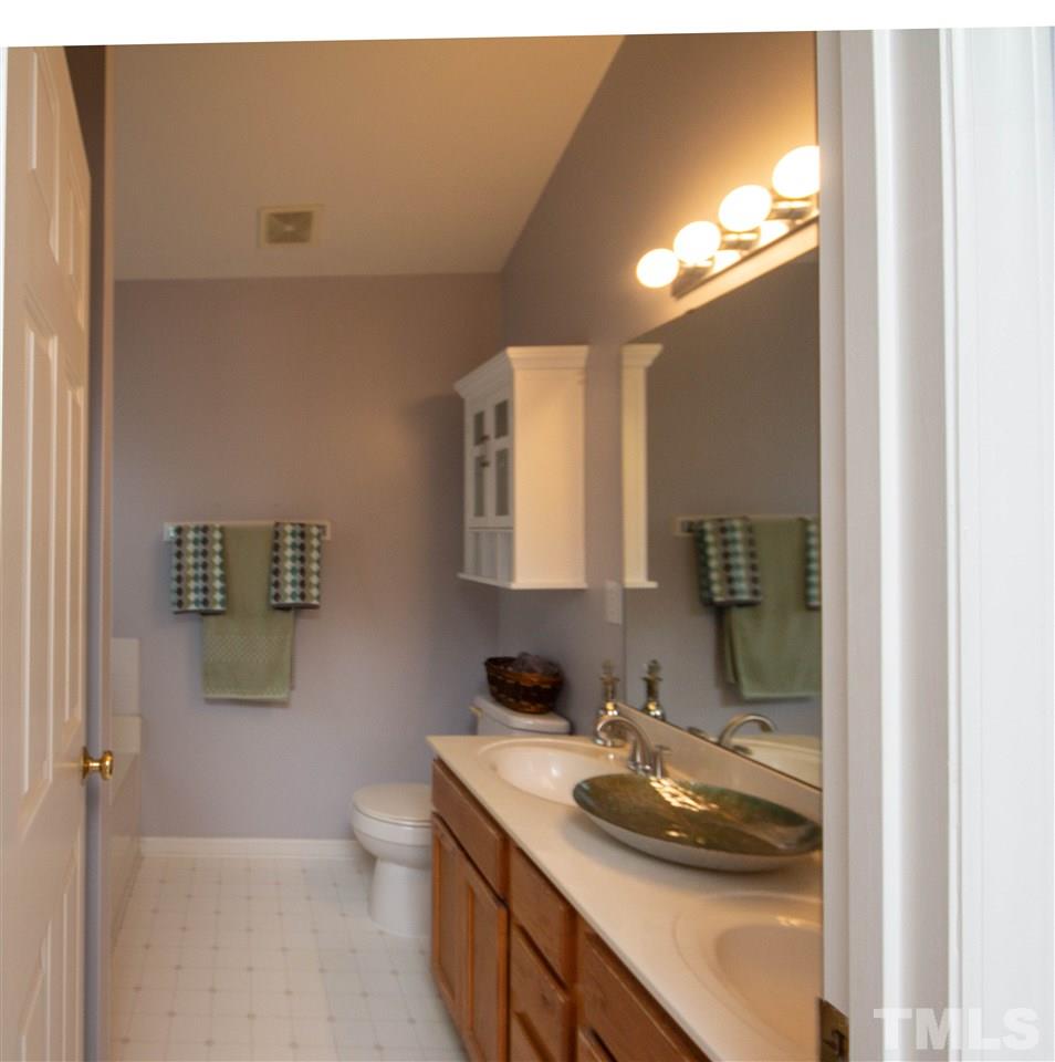 4905 Valley Ridge Drive Durham, NC 27713 - Photo 14 of 21 Gallery Image 14