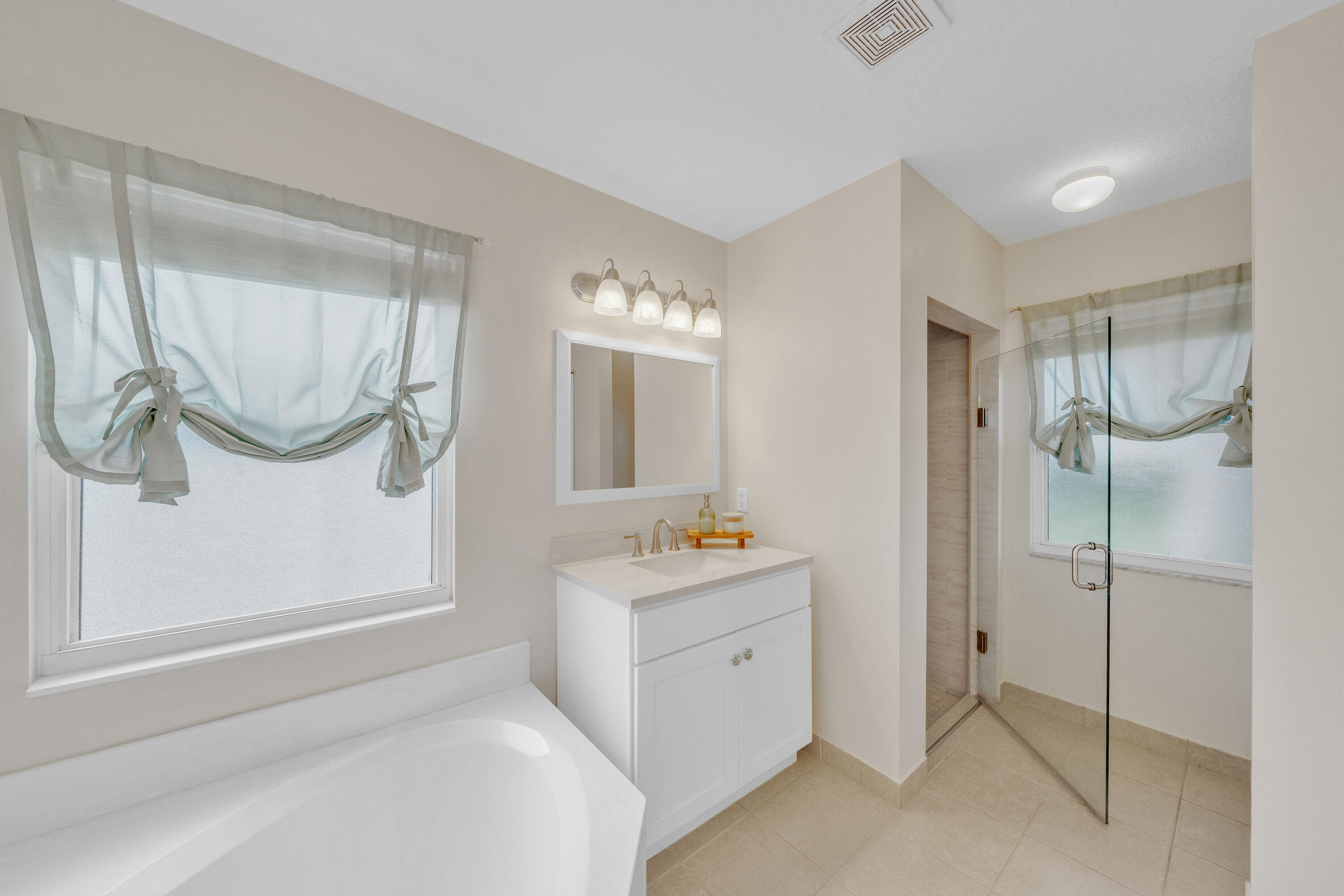 2551 Southwest Riviera Road Stuart, FL 34997 - Photo 30 of 77 15 Primary Bathroom (2)
