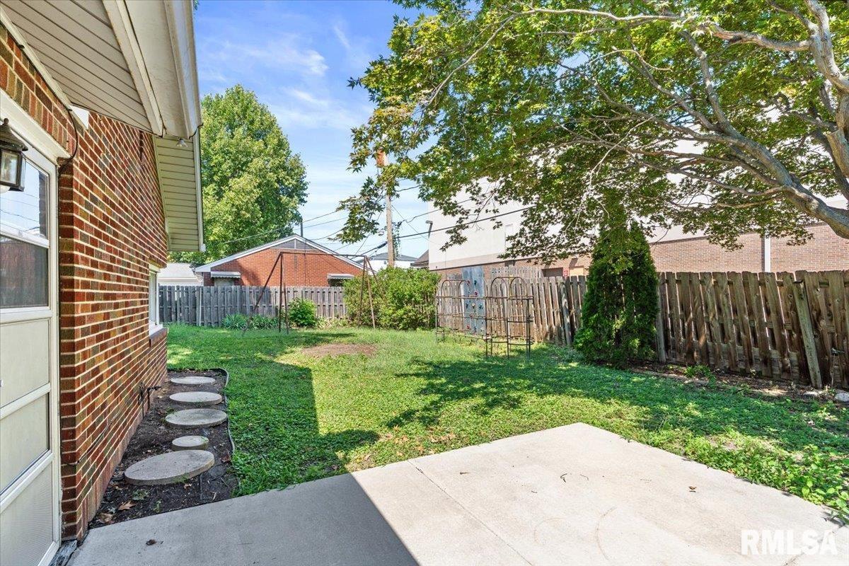 2952 South 5th Street Springfield, IL 62703 - Photo 28 of 30 Gallery Image 28