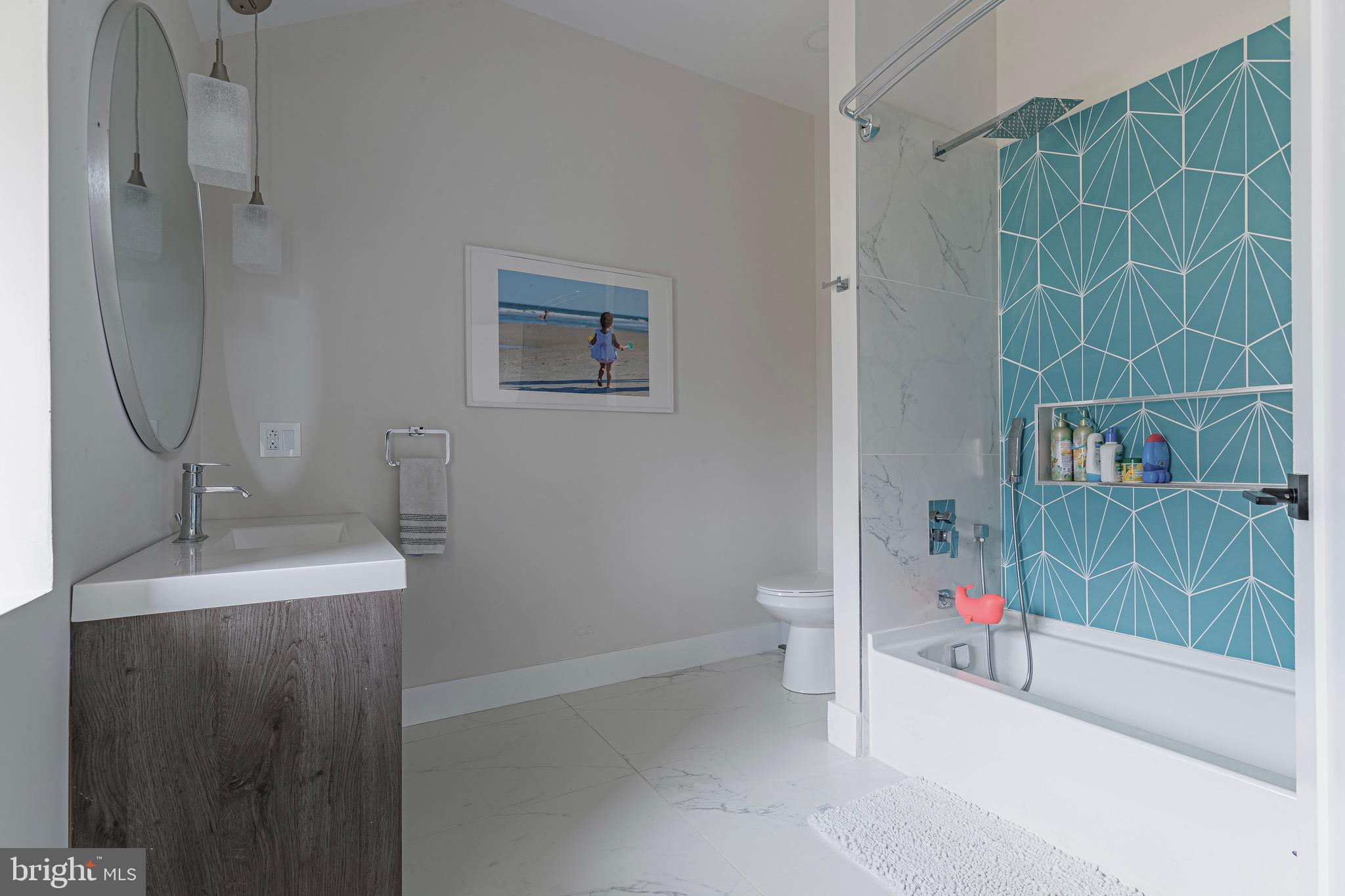 10 Pineview Drive Media, PA 19063 - Photo 31 of 38 Main Level Bathroom 2