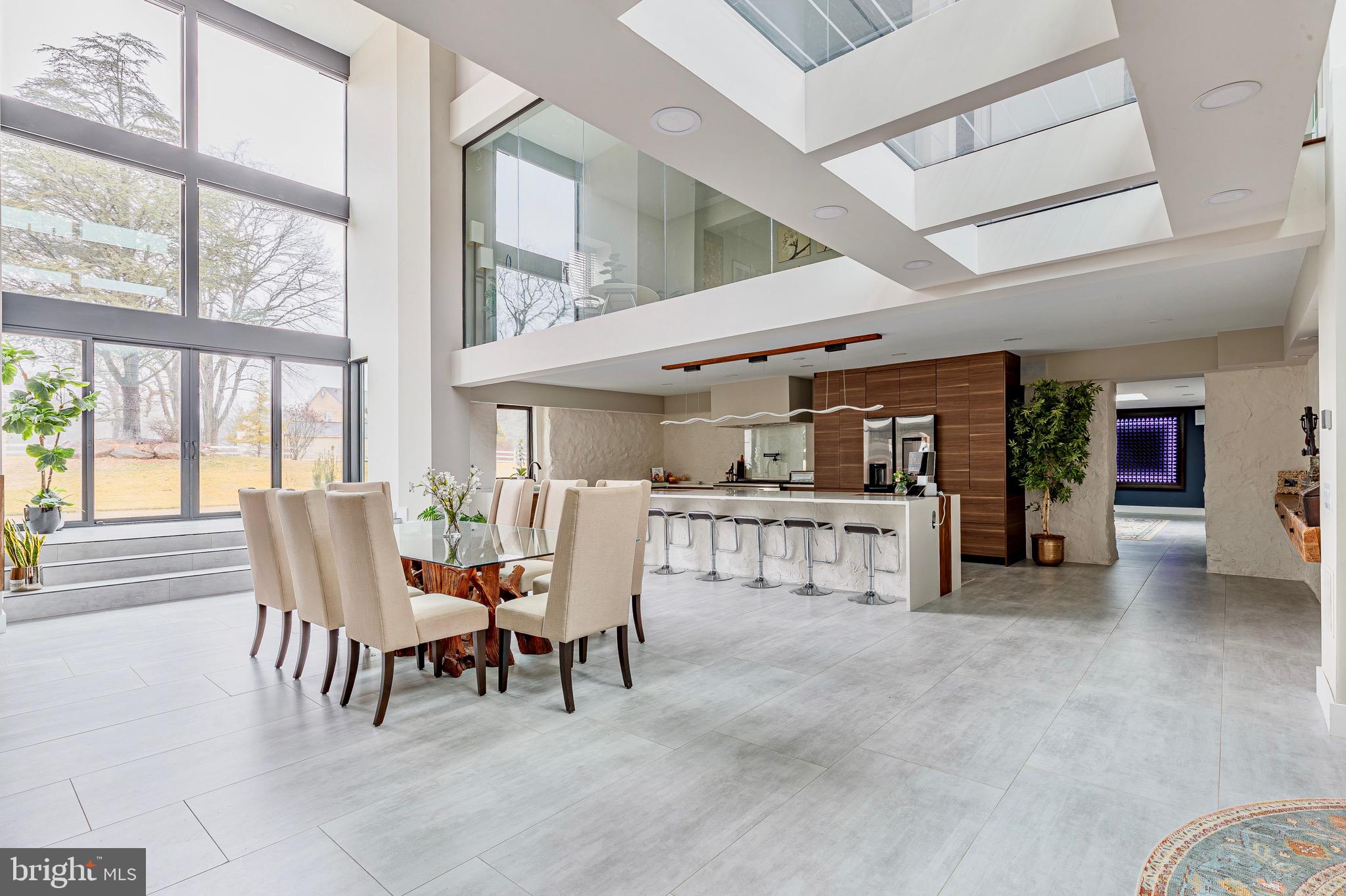 10 Pineview Drive Media, PA 19063 - Photo 8 of 38 Dining/ Kitchen