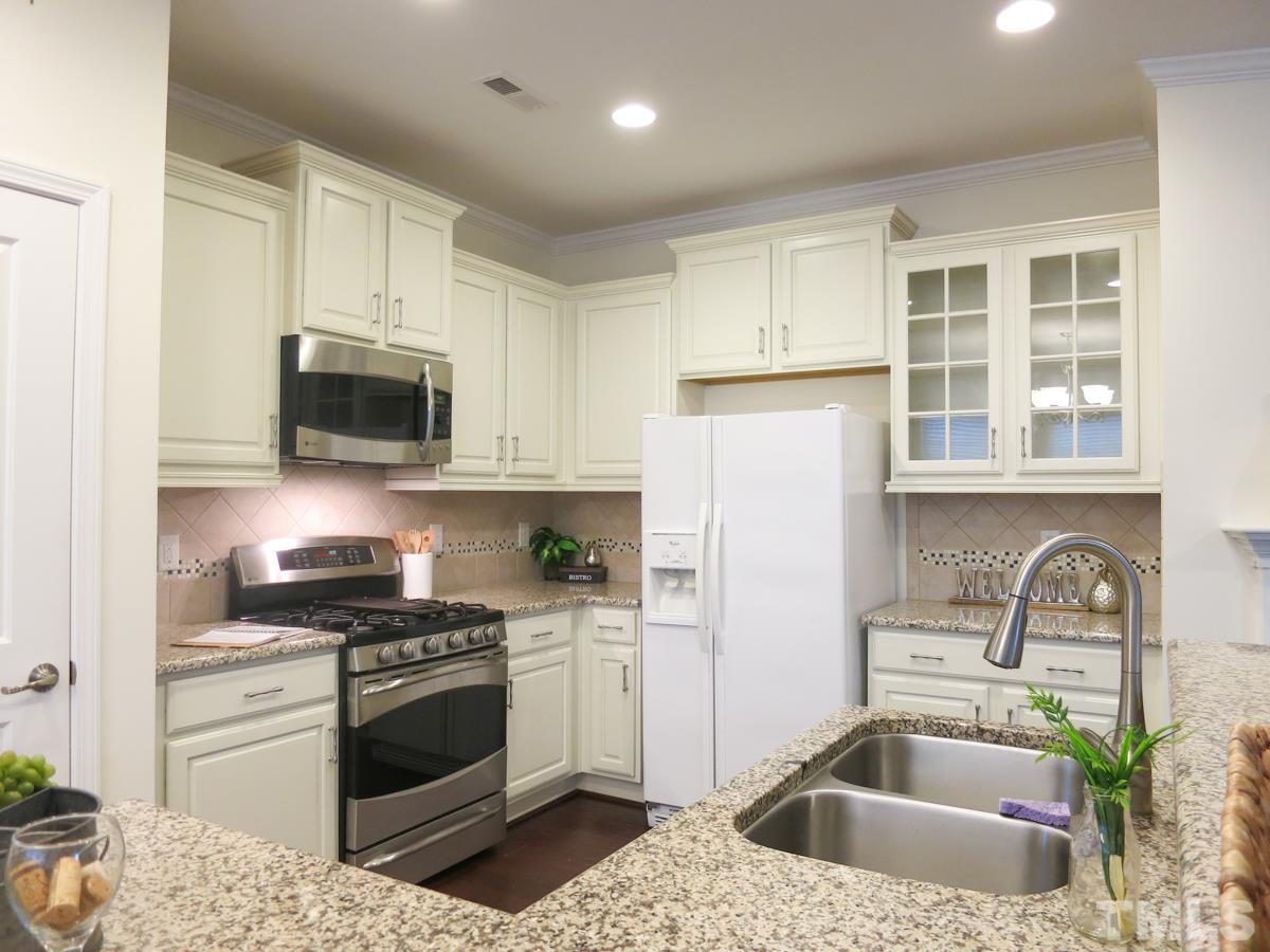1556 Rodessa Run Raleigh, NC 27607 - Photo 9 of 25 Another view of the fabulous, open Kitchen.