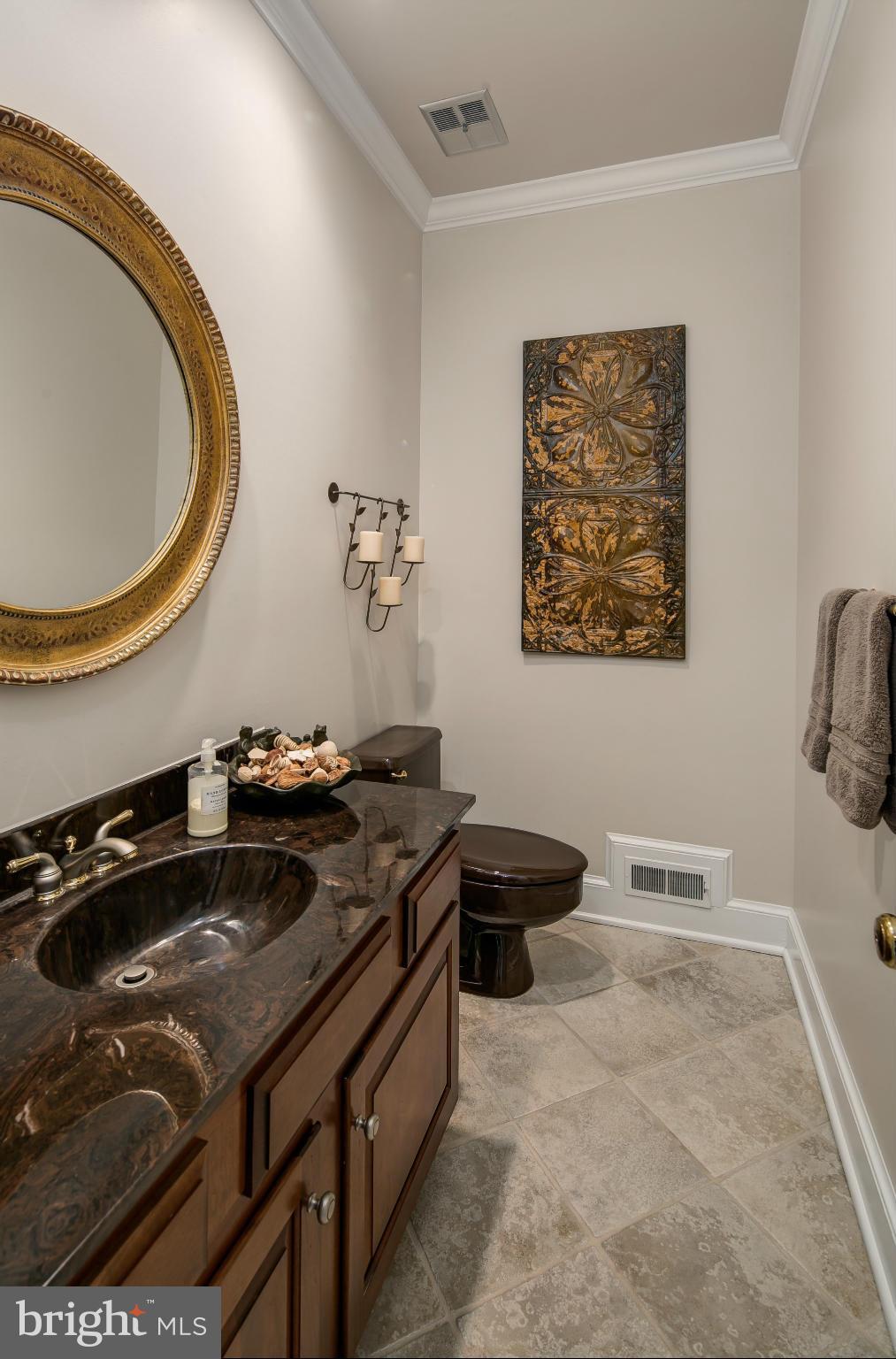 6608 Quaker Ridge Road North Bethesda, MD 20852 - Photo 15 of 28 Main level powder room