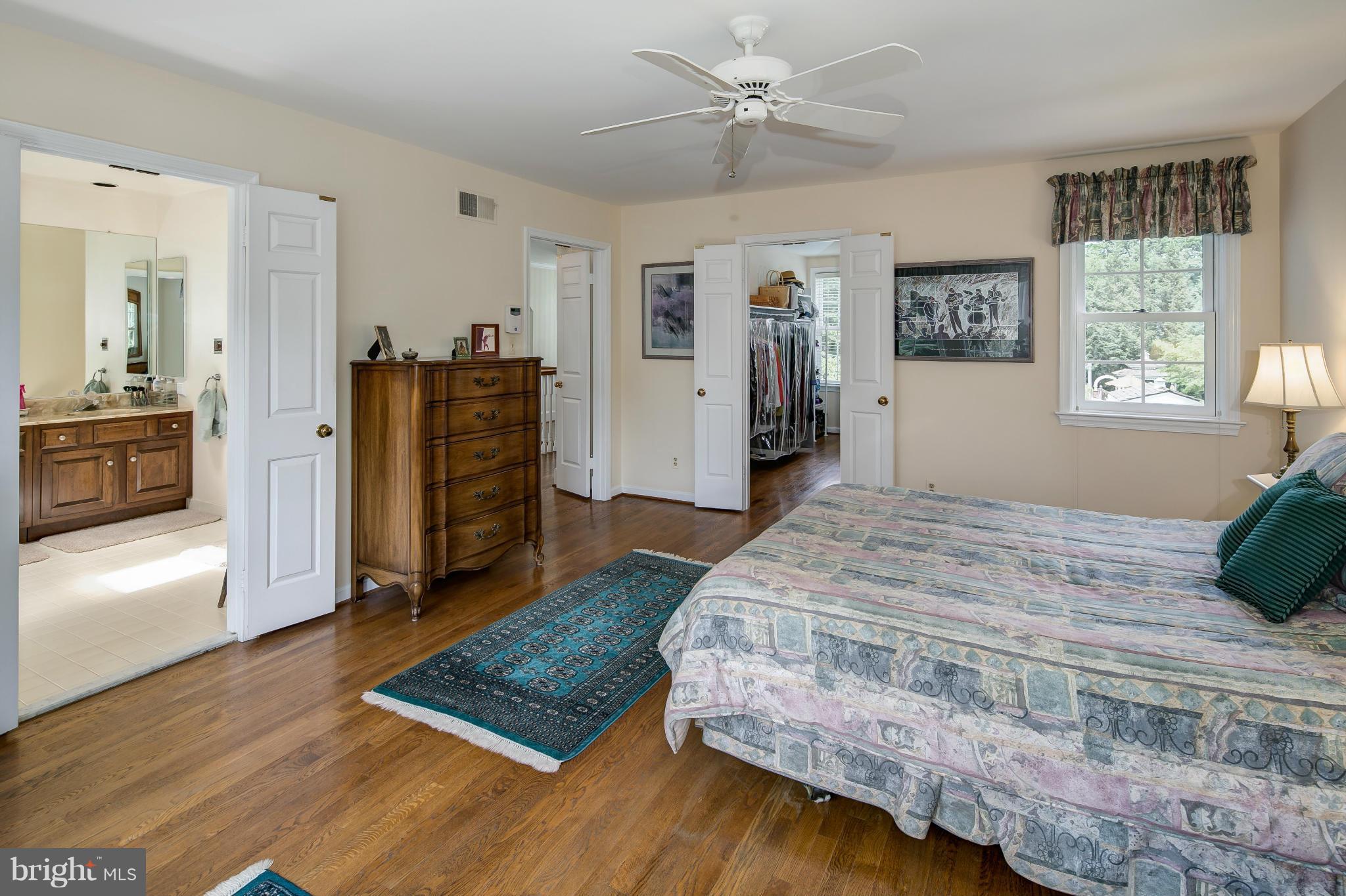 6608 Quaker Ridge Road North Bethesda, MD 20852 - Photo 16 of 28 Bedroom (Master)