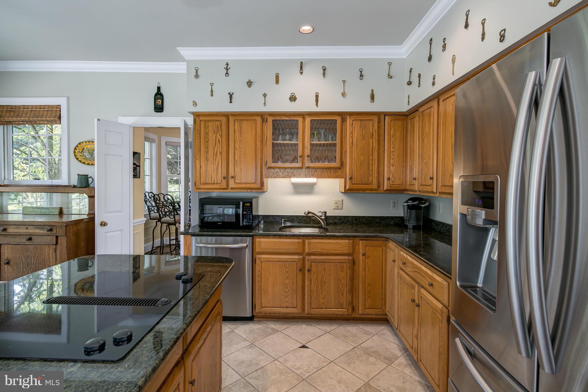 6608 Quaker Ridge Road North Bethesda, MD 20852 - Photo 6 of 28 Kitchen
