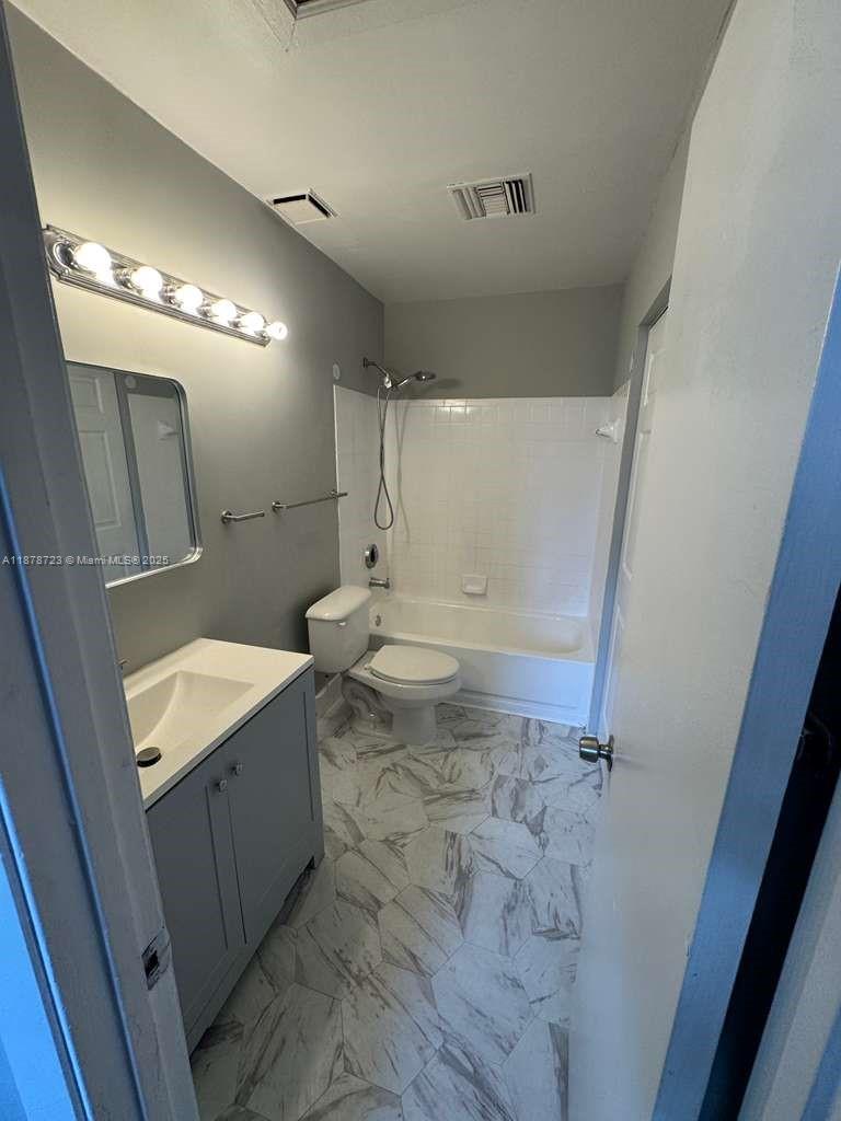 18332 Northwest 68th Avenue, Unit A Hialeah, FL 33015 - Photo 17 of 25