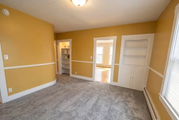 $2,300 | 362 Main Street, Unit 1, Nashua, NH 03060