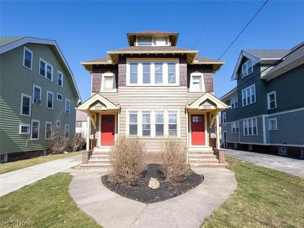 $299,900 | 2831 Avondale Avenue, Cleveland Heights, OH 44118