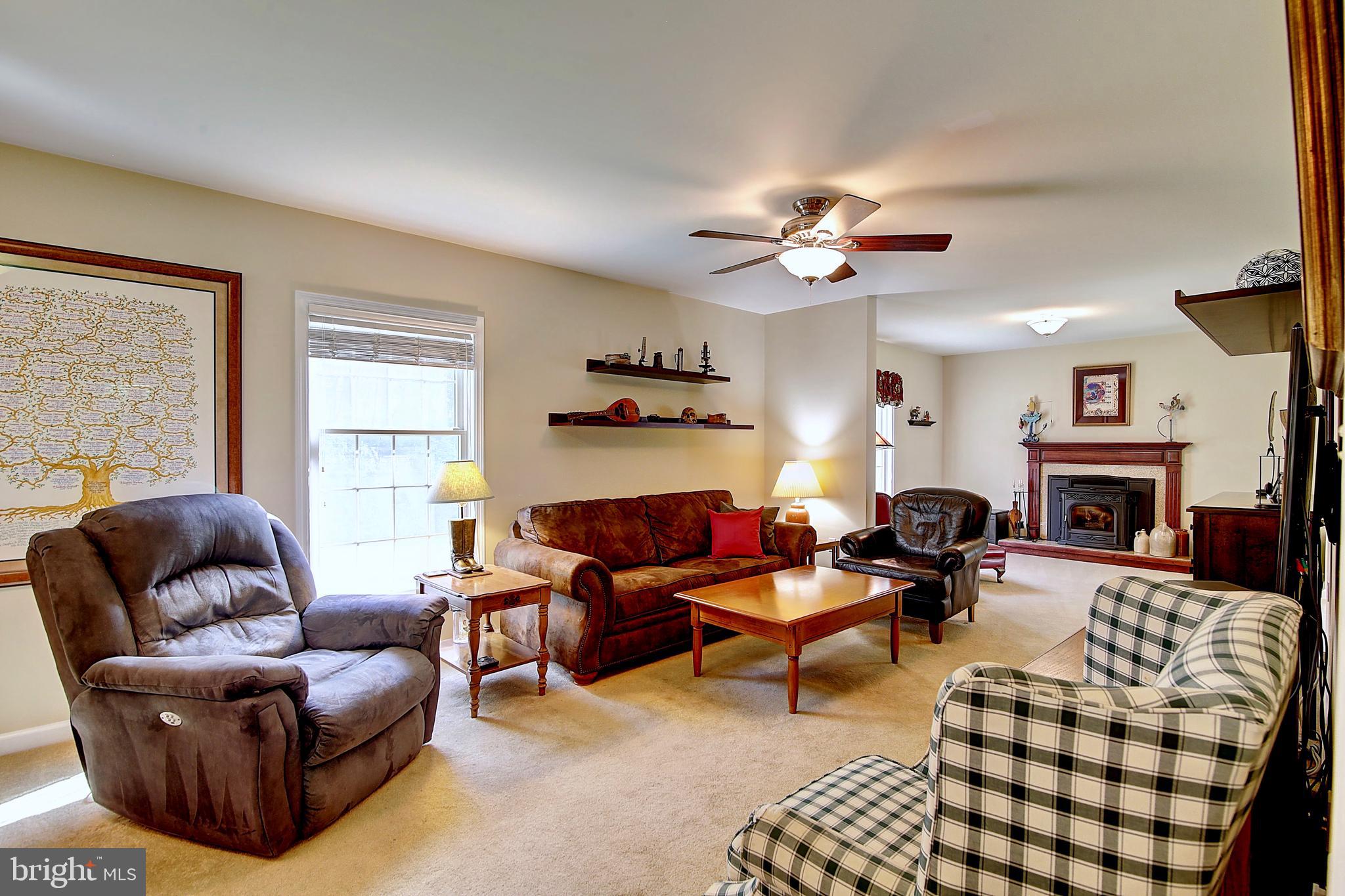 19169 Silcott Springs Road Purcellville, VA 20132 - Photo 24 of 70 Main level Family Room