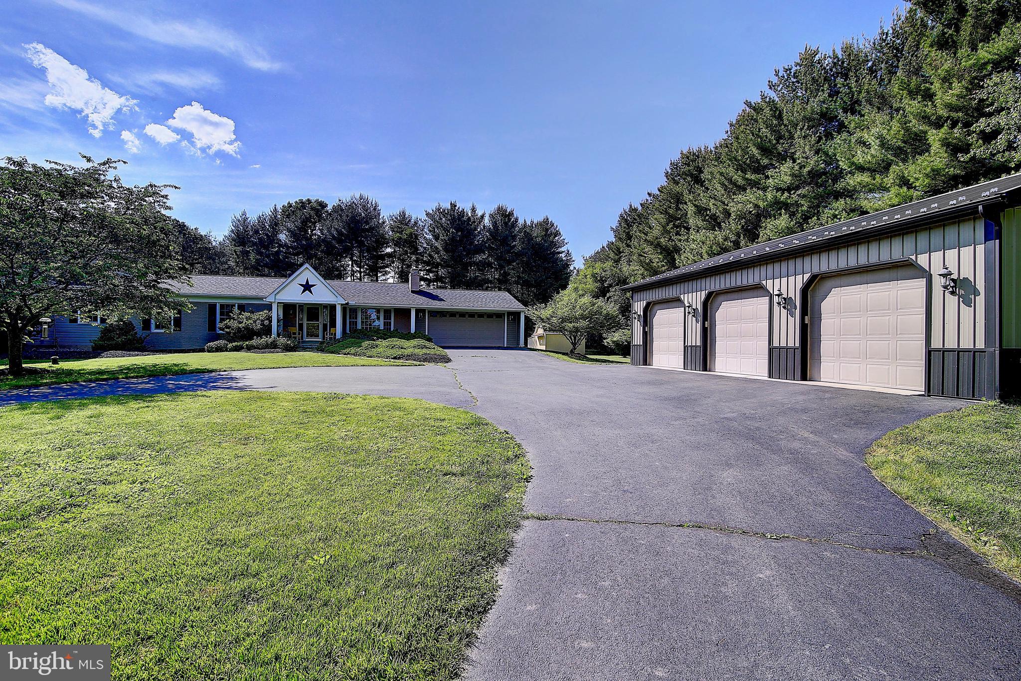 19169 Silcott Springs Road Purcellville, VA 20132 - Photo 66 of 70 Driveway & Garage