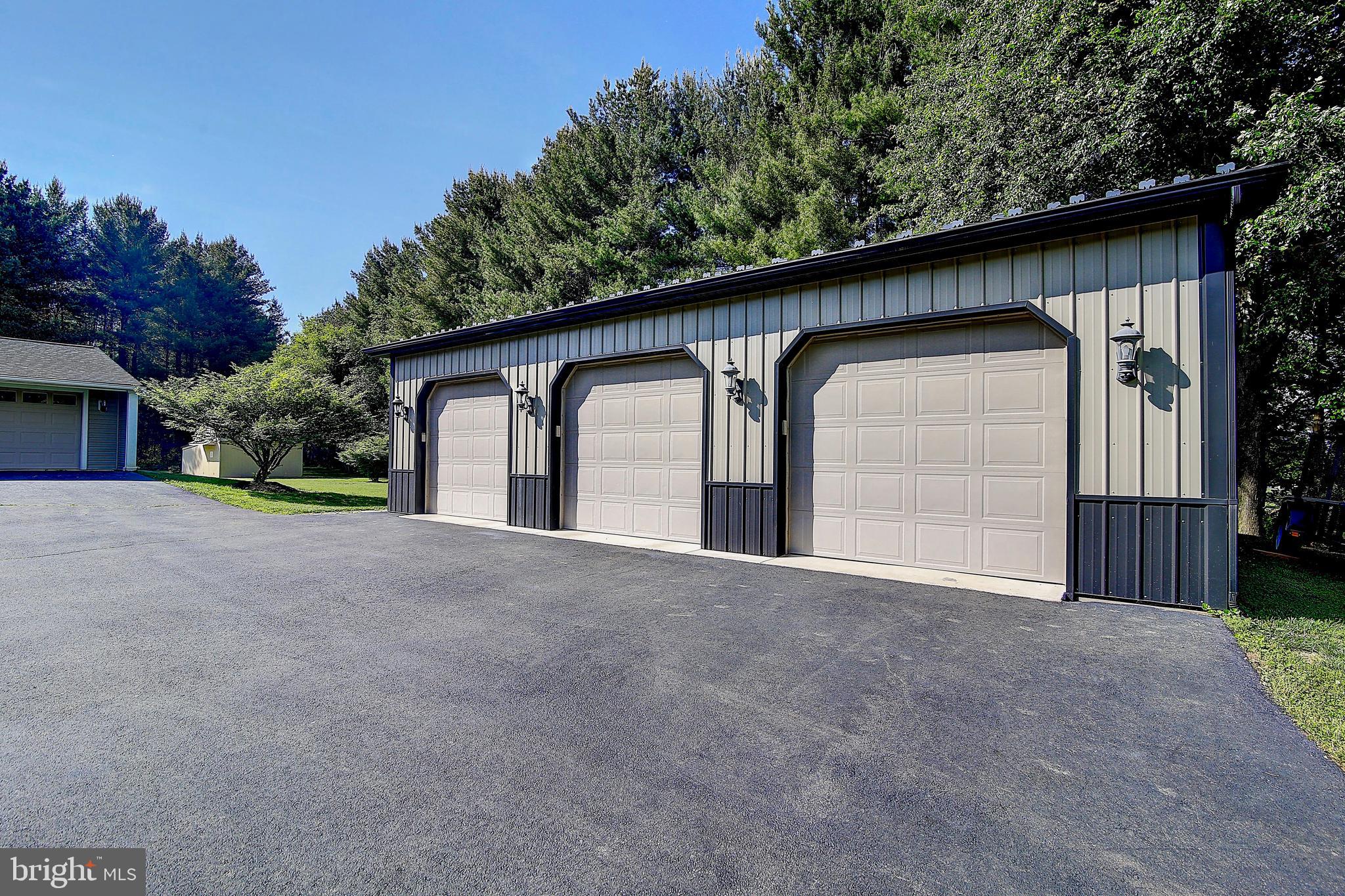 19169 Silcott Springs Road Purcellville, VA 20132 - Photo 67 of 70 Detached 3 Car Garage