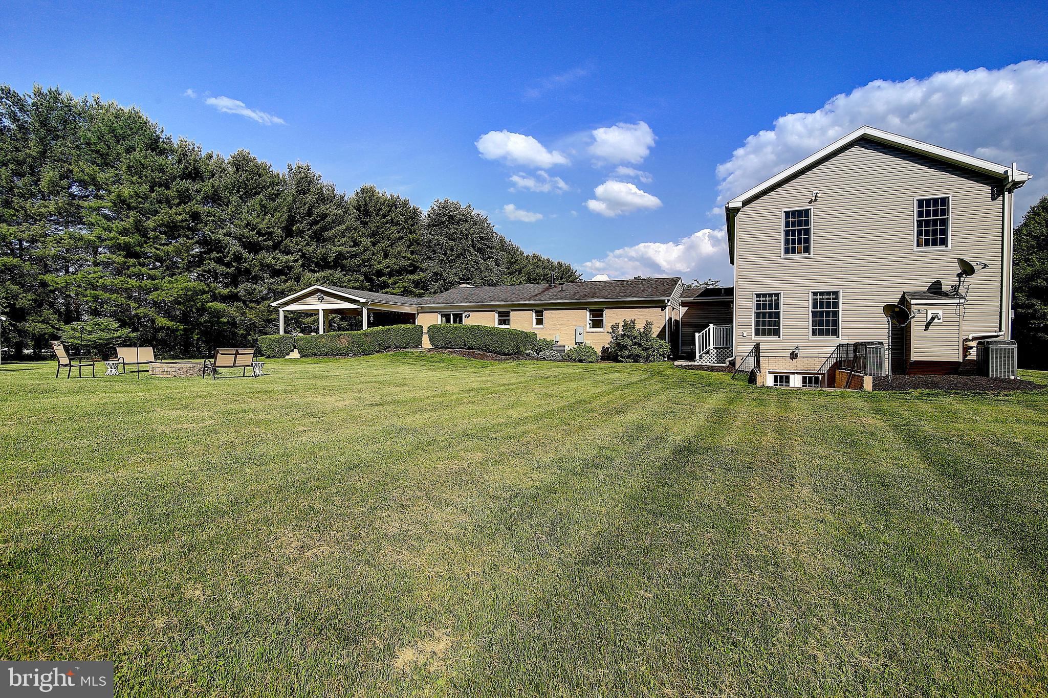 19169 Silcott Springs Road Purcellville, VA 20132 - Photo 69 of 70 Rear View & Backyard