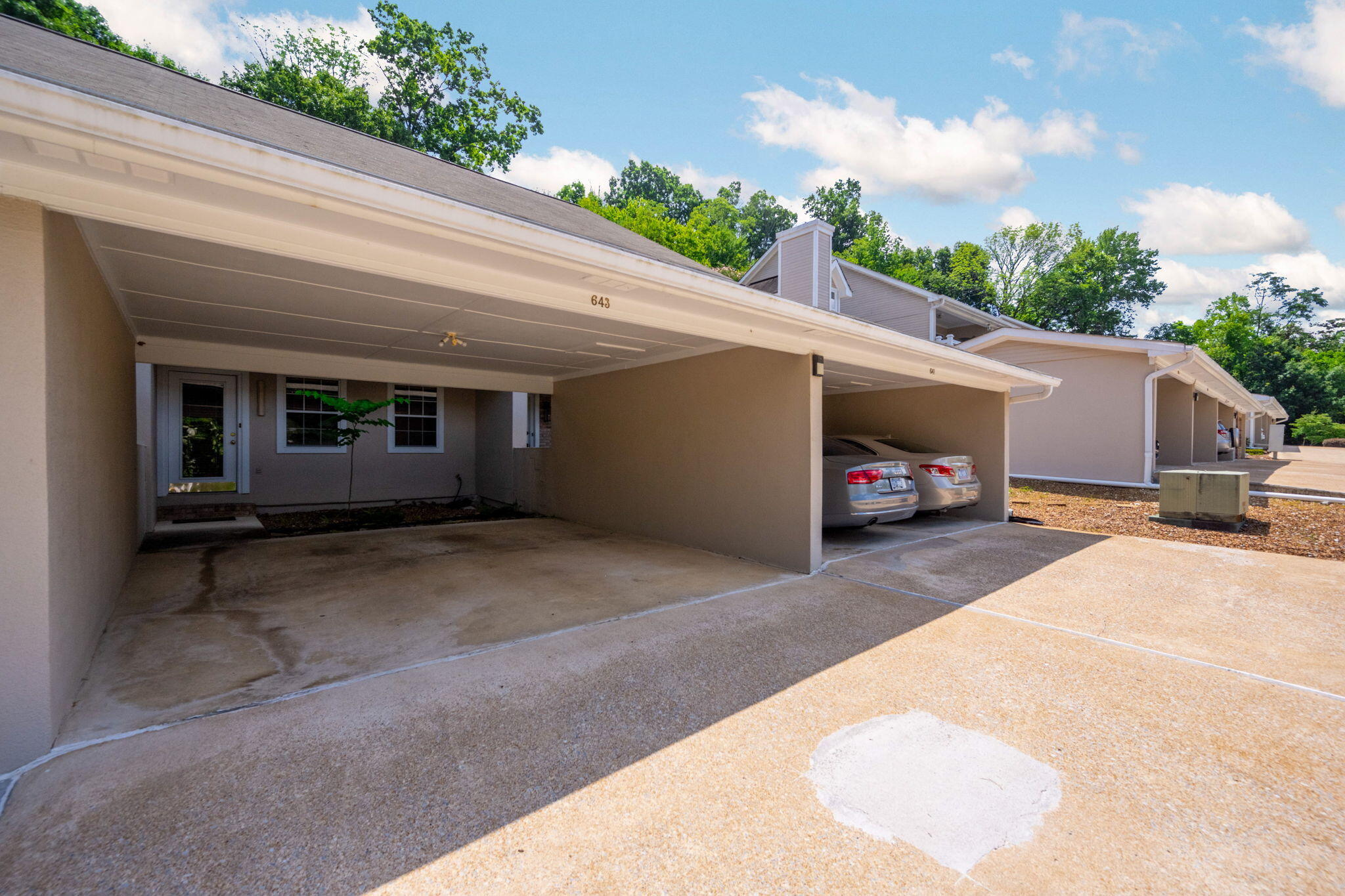 643 West View Road Chattanooga, TN 37415 - Photo 5 of 38 6-web-or-mls-DSC_5460