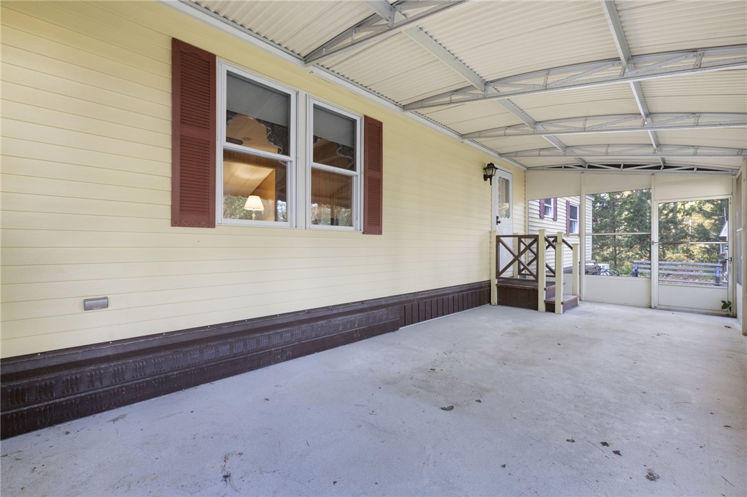 11 Nottingham Place Coventry, RI 02816 - Photo 23 of 38