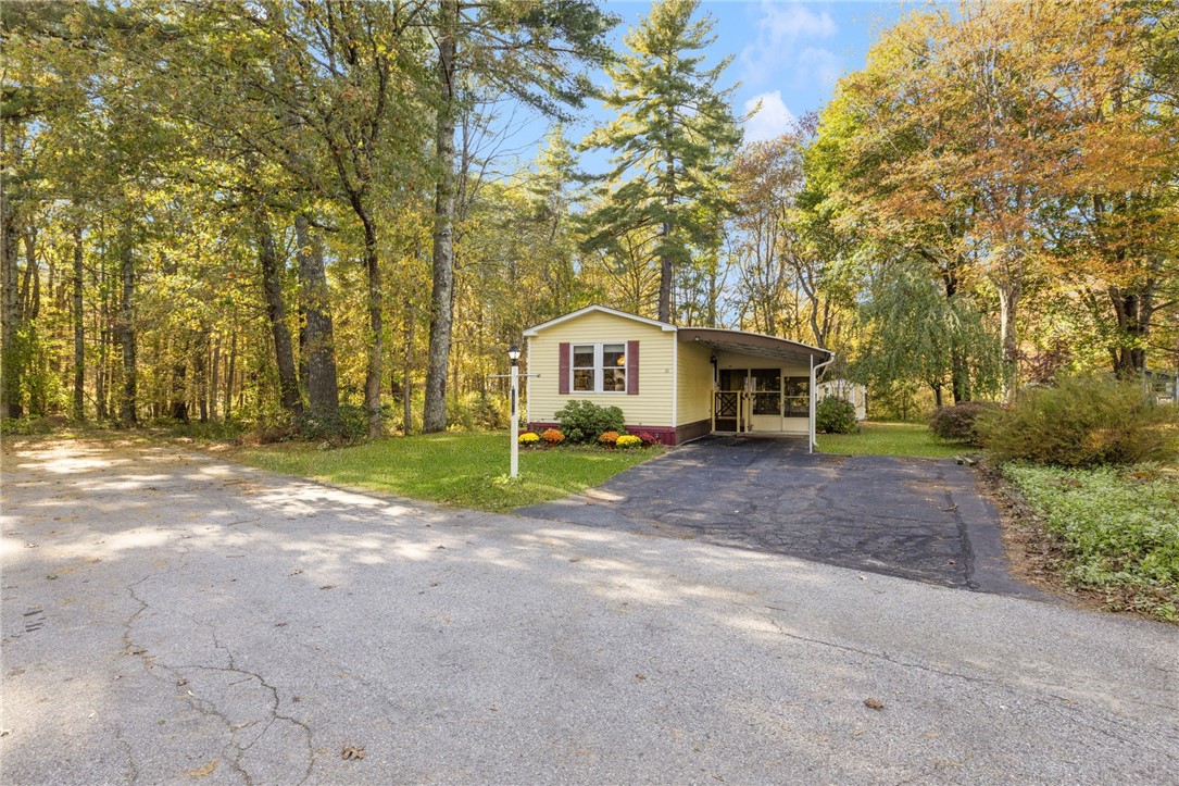 11 Nottingham Place Coventry, RI 02816 - Photo 4 of 38