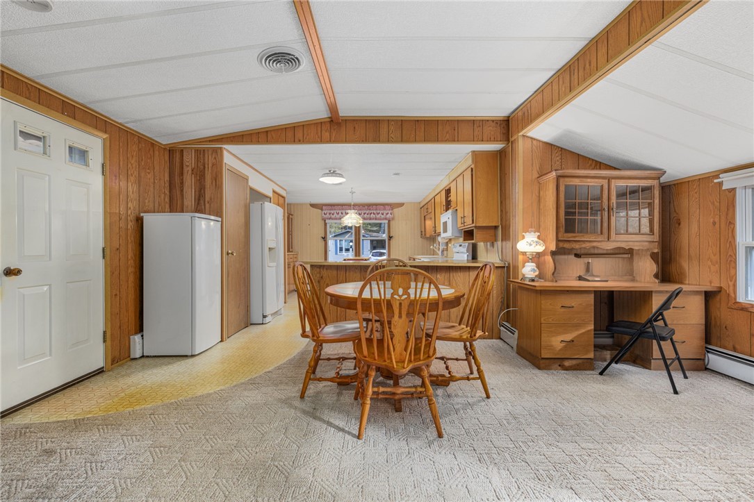 11 Nottingham Place Coventry, RI 02816 - Photo 9 of 38