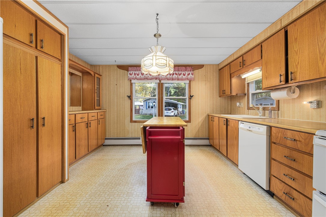 11 Nottingham Place Coventry, RI 02816 - Photo 10 of 38