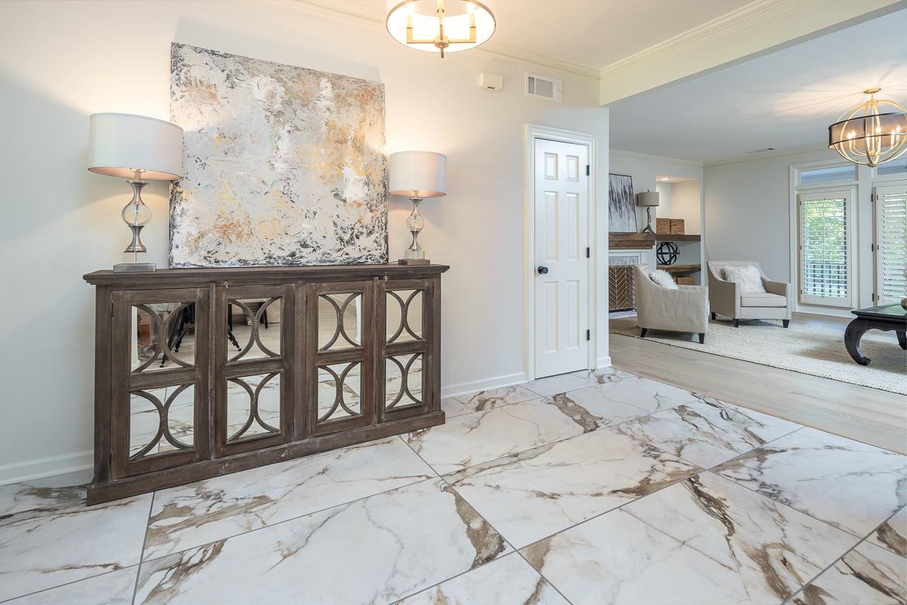 1126 Oak River Road Memphis, TN 38120 - Photo 3 of 25 Gallery Image 3