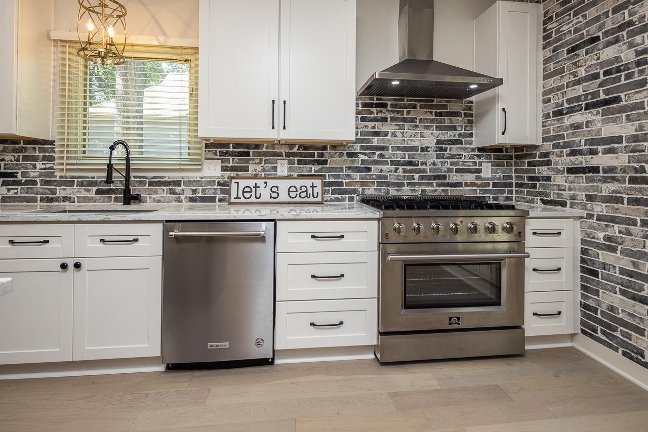 1126 Oak River Road Memphis, TN 38120 - Photo 9 of 25 Gallery Image 9