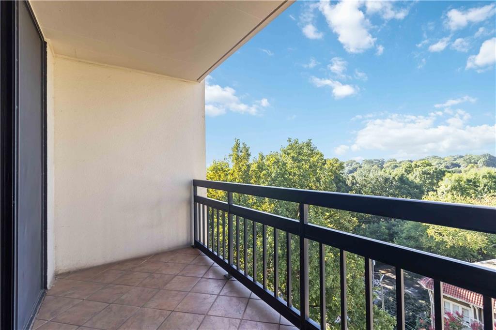 1130 Piedmont Avenue Northeast, Unit 1109 Atlanta, GA 30309 - Photo 24 of 40 a view of a balcony