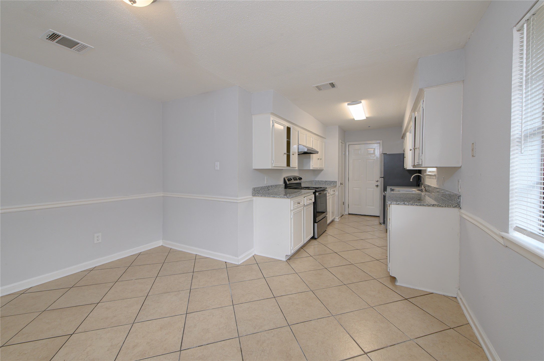 5519 Fallengate Drive Spring, TX 77373 - Photo 5 of 13