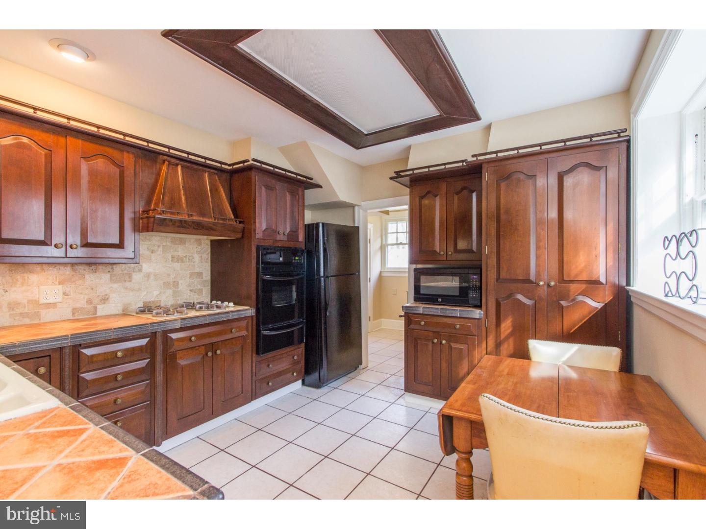 130 Strathmore Road Havertown, PA 19083 - Photo 11 of 25 Kitchen
