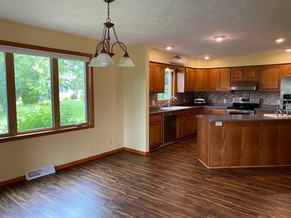 $429,000 | 60439 Fairway Court, Prairie du Chien, WI 53821