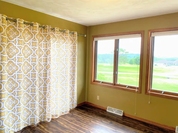 $429,000 | 60439 Fairway Court, Prairie du Chien, WI 53821