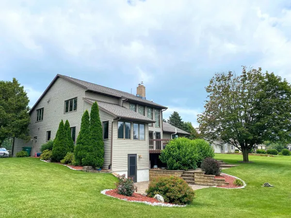 $429,000 | 60439 Fairway Court, Prairie du Chien, WI 53821