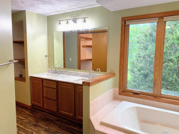 $429,000 | 60439 Fairway Court, Prairie du Chien, WI 53821