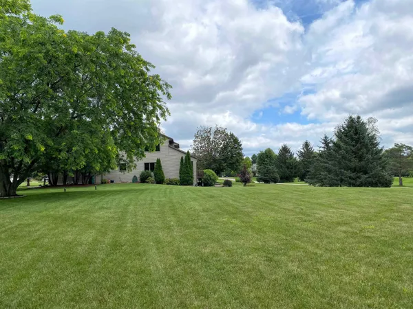 $429,000 | 60439 Fairway Court, Prairie du Chien, WI 53821