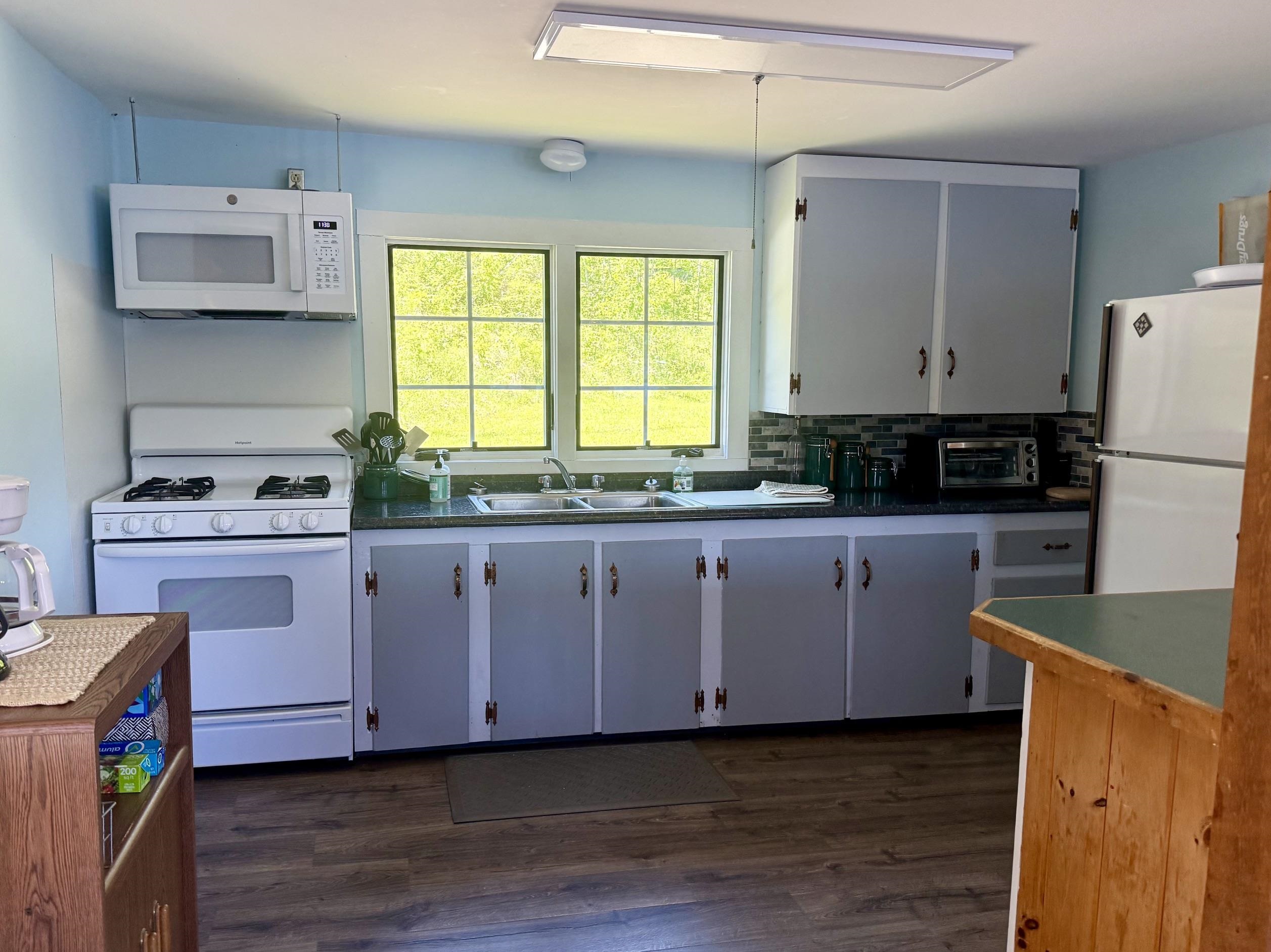 140 Lakeside Lane Barton, VT 05822 - Photo 11 of 29