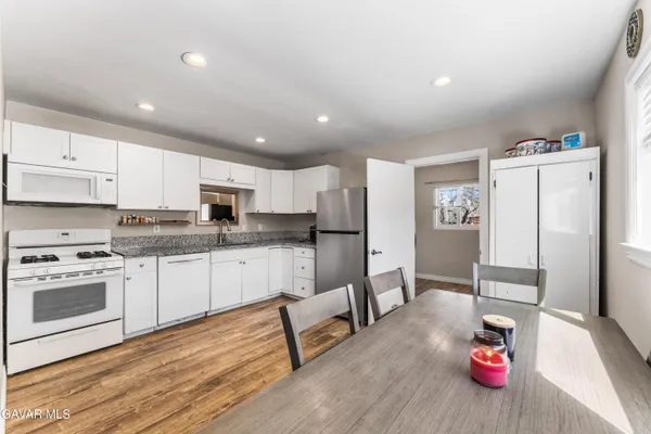 $280,000 | 107 Brentwood Drive, Tehachapi, CA 93561