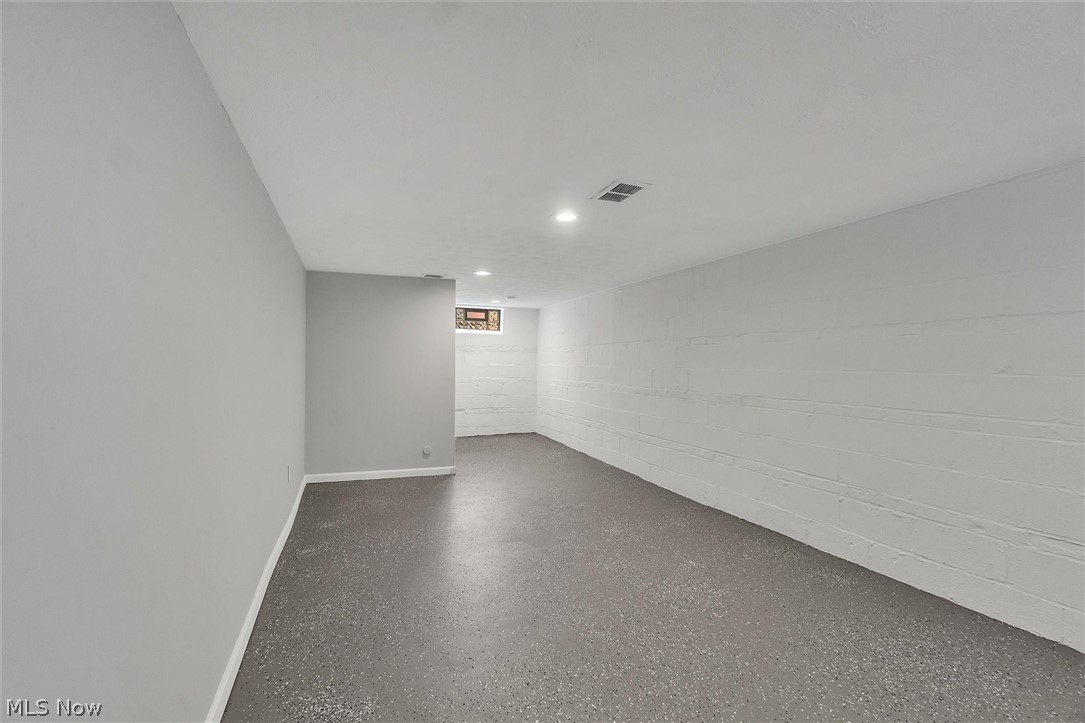 3738 Bainbridge Road Cleveland Heights, OH 44118 - Photo 24 of 31