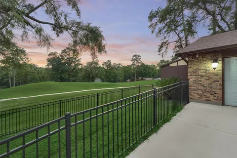 $447,000 | 660 Hillcrest Drive, Huntsville, TX 77340