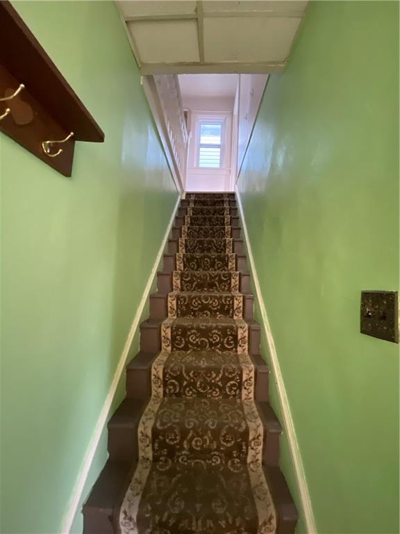 300 Brown Street Rochester, PA 15074 - Photo 7 of 12