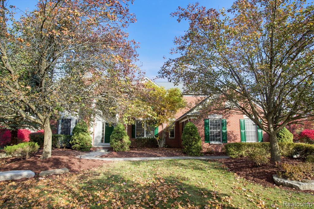 44537 Spring Hill Road Northville, MI 48168 - Photo 2 of 72