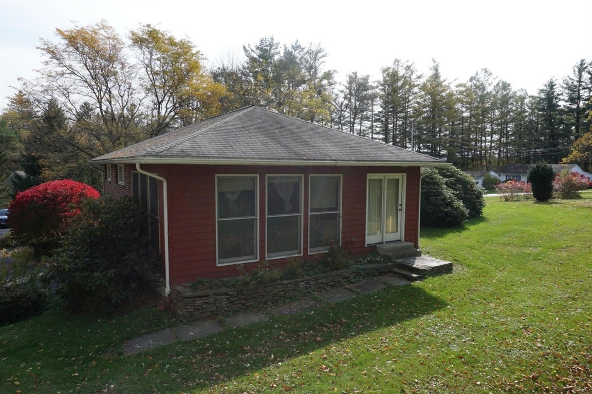 7 Terrace Hill Road Bainbridge, NY 13733 - Photo 5 of 23 Gallery Image 5