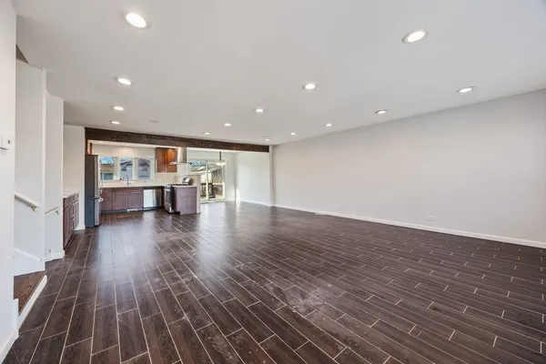 $229,000 | 1315 Prince Drive, South Holland, IL 60473