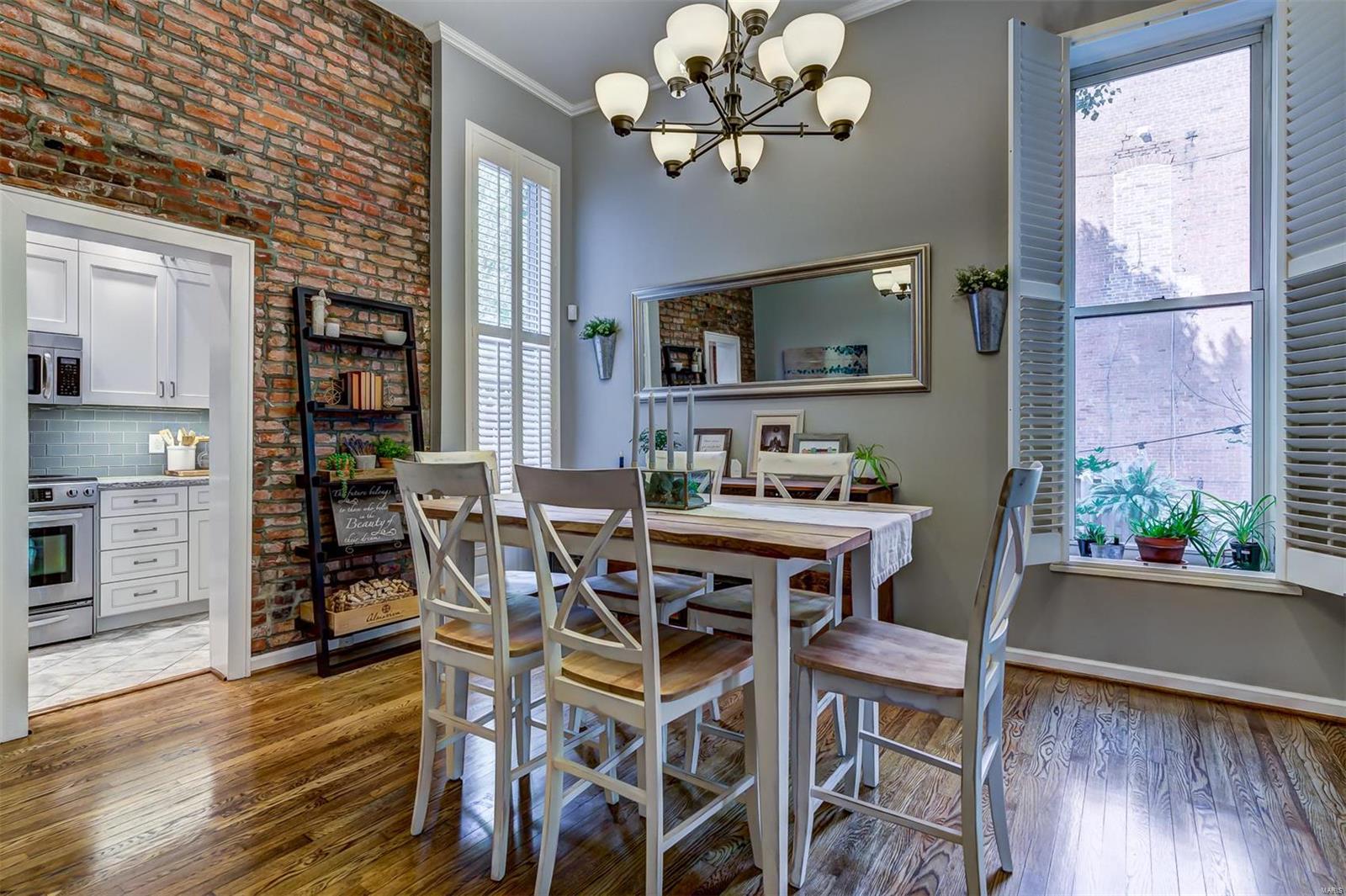 1818 Rutger Street St. Louis, MO 63104 - Photo 7 of 32 Gallery Image 7