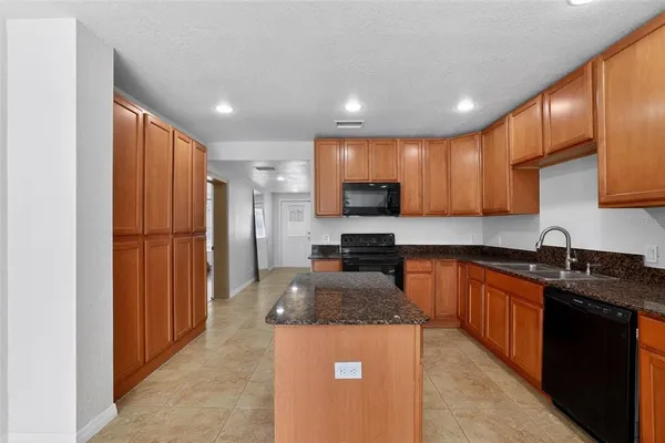 $3,000 | 3240 Apfel Road, Wesley Chapel, FL 33543