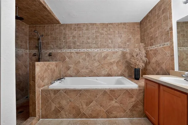 $3,000 | 3240 Apfel Road, Wesley Chapel, FL 33543
