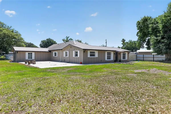 $3,000 | 3240 Apfel Road, Wesley Chapel, FL 33543